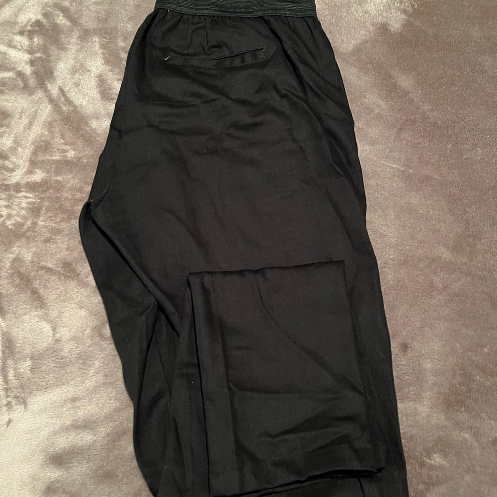 Black Straight Leg Pant